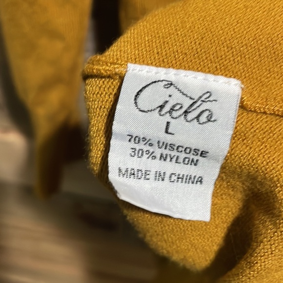 Cielo Gold/Mustard Cardigan - Picture 6 of 9